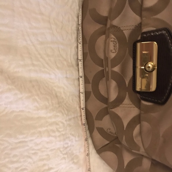 EUC coach fabric purse - Picture 2 of 7